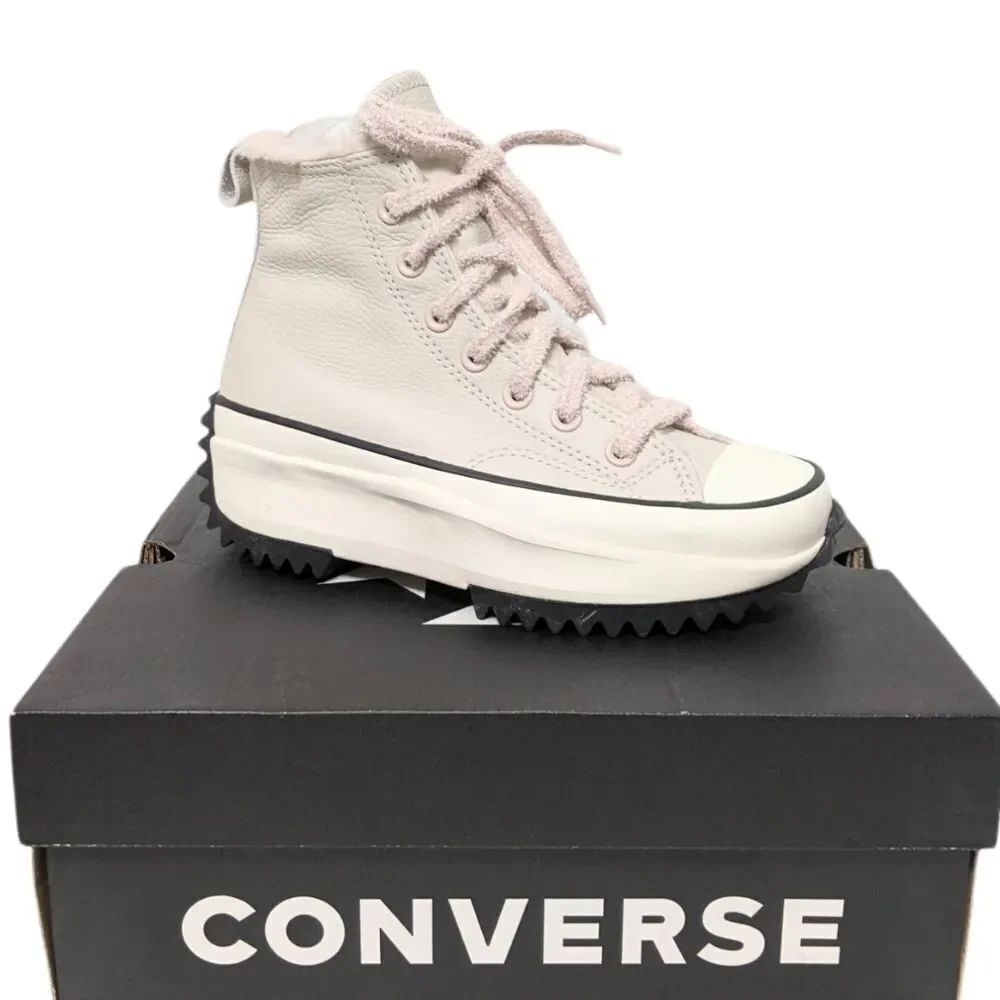 NIB CONVERSE Run Star Hike Hi Cozy Club Leather Sneakers 4.5